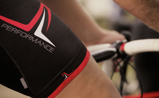 Limitless-perfomance-Bib-shorts-close-up